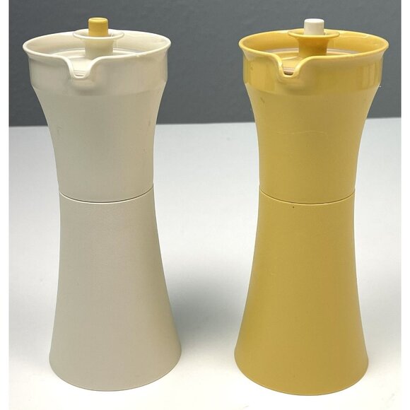 Tupperware Other - VTG MCM Set 2 TUPPERWARE 8oz Salad Dressing Oil & Vinegar Cruets 1246-8 EUC